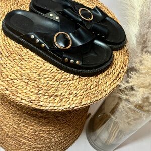 Black chunky sandals